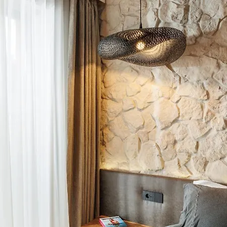 Stejeris Nature-inspired Luxury *