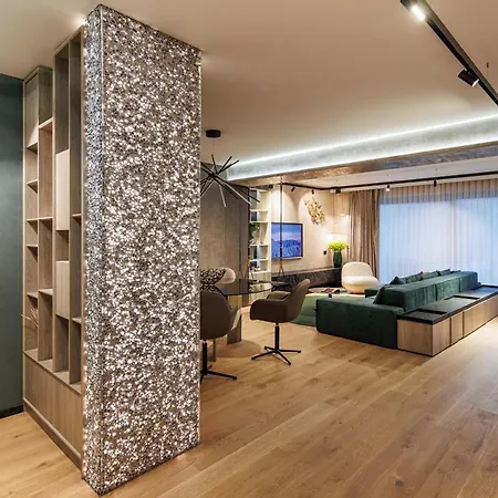 Апартаменты Stejeris Nature-inspired Luxury Брашов