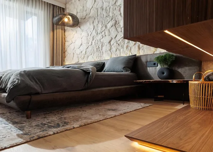 Stejeris Nature-Inspired Luxury Apartment Apartament