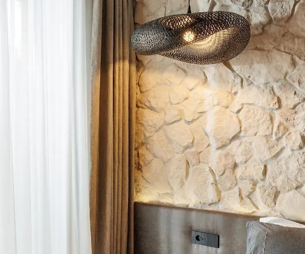 Stejeris Nature-Inspired Luxury Apartment *