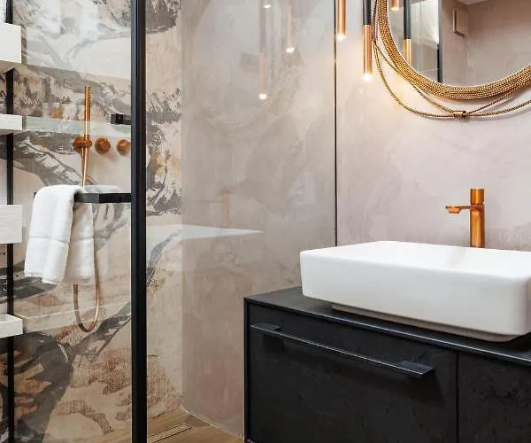 Апартаменти Stejeris Nature-Inspired Luxury Apartment